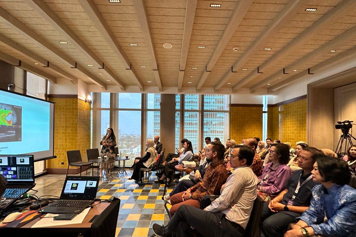 Roche Retina Summit 2025 membahas kemajuan pengobatan penyakit retina - ANTARA N...